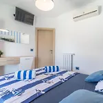 Villa In Pula With Pool Near Arena