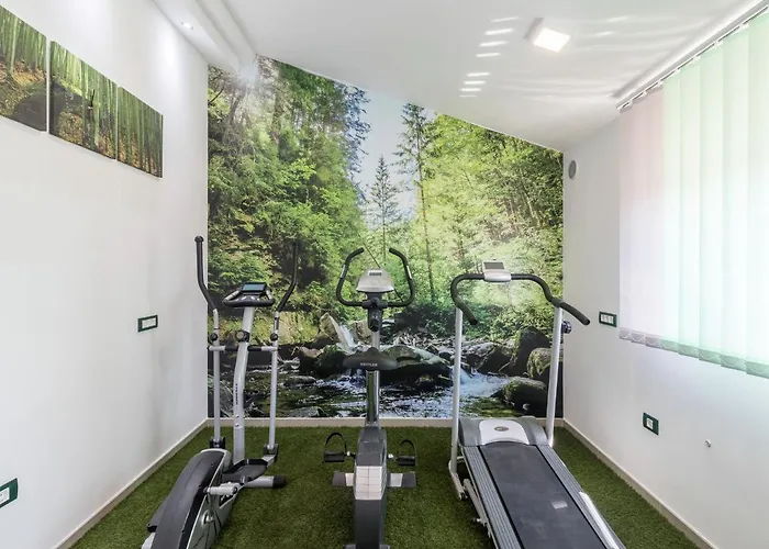 Villa In Pula With Pool Near Arena Valtura